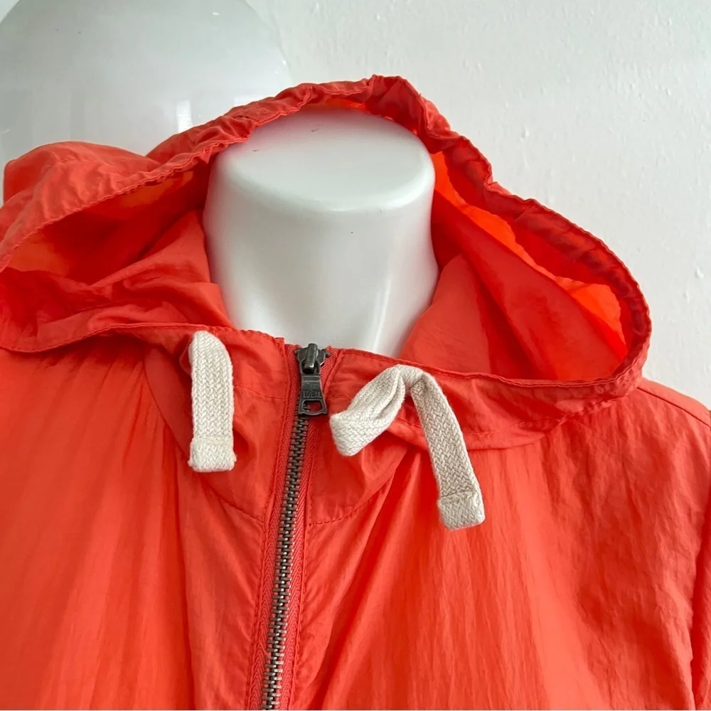NEW GAP Coral Orange Nylon Rain Jacket Water Resistant Utility Anorak Parka Mid